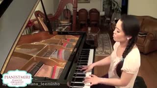 پیانوی بسیار زیبا