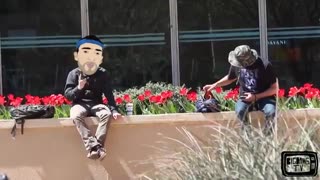 دوربین مخفی - به دزد کمک میکنی؟