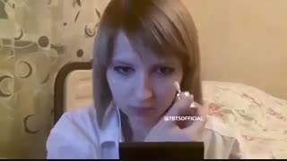 دختری که با آرایش شبیه v میشه