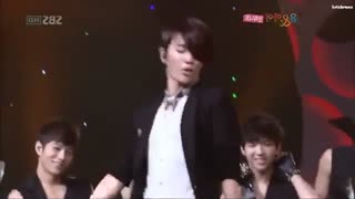 INFINITE - Lee Sung Jong & Hoya - اجرای باحال و بانمک لی سونگ جونگ و هویا از گروه اینفینیت ... خخخخخخ !  D: