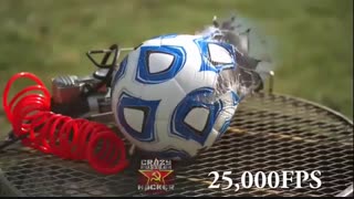 فوتفان : مستند فول اچ دی از لحظه ترکیدن توپ فوتبال :)