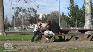 دوربین مخفی - تبغیض نژادی