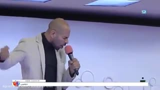 اجرای ارشا اقدسی در برنامه لباهنگ خندوانه