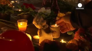 انفجارهای اخیر بروکسل و همخوانی مردم با ترانه heal the world مایکل جکسون