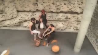 یه موزیک ویدیو افتضاح