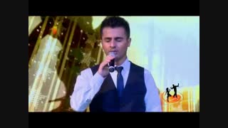 اجرای بسیار زیبای رافا بااهنگ چرا رفتی استاد شجریان