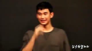 کیم سوهیون در کنفراس خبری فیلم مخفیانه