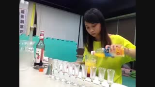 آموزش درست کردن آبمیوه رنگین کمونی-1