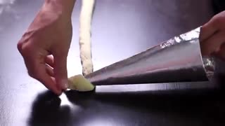 نان مخروطی - قیفی