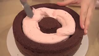 کیک سورپرایز ♥