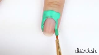 چسب لاتکس دور ناخن