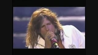 اجرای زنده استیون تایلر در امریکن ایدل