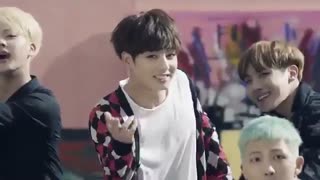 BTS - Fire