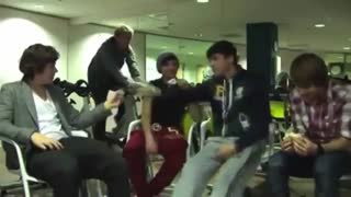 مسخره بازی وان دایرکشن12