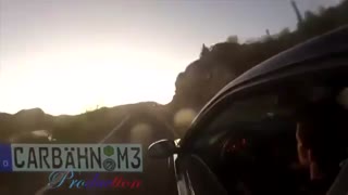 سقوط بی ام و به ته دره از نگاه دوربین کنار ماشین