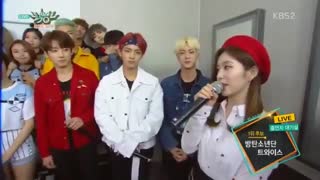 Twice and bts .... Waiting room