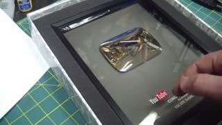 جایزه‌ی رسمی یوتیوب به چه شکلی طراحی میشود؟