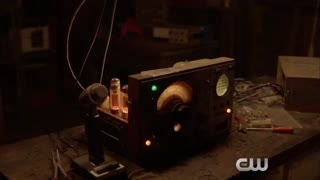 تریلر سریال Frequency