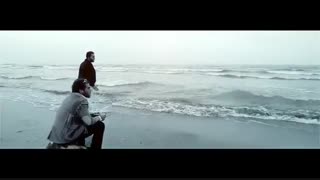 توبـــــــــــــــه کردم......دل نبندم .....بر نمیگردم ......دارم با گریه میخندم ...... به تو و خاطراتت .....چشمامو میبندم