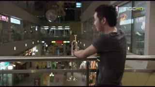 لی جی آه و جانگ گیون سوک تو پاساژ ساز میزنن چه حالی هم میکنن