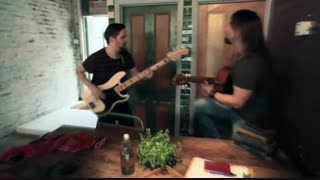 موزیک ویدیو جدید علی عظیمی و گروه عجم به نام شاپرک