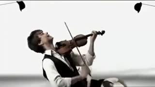 ویالون زن مشهور و سر شناس