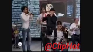 اجرا به سبک ترکی  اهنگ مایکل جکسون(they dont care about us )حتما ببینید قشنگه