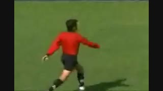 داور فوتبال درحال رقصیدن