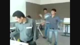 شیطنت پسرا تو کلاس!!!خخخخ