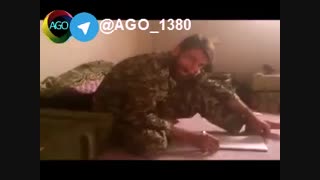 شهید محمد بلباسی در حال نوشتن وصیت نامه