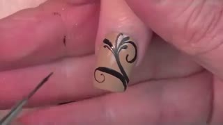 آموزش طراحی لاک ناخن جدید