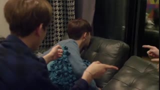 یک عدد مومنت سهبک :)  (از فیلم همسایه بغلی اکسو)