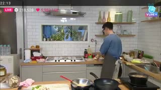 EXO MENTARY  V LIVE  Home Cooking With Chef  DO Part 1