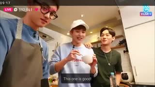 EXO MENTARY  V LIVE Home Cooking With Chef  DO Part 3