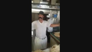 نونوایی محله(طنز)