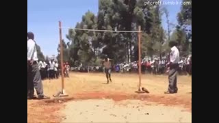 فرق ورزشکار با کسی که ورزش نمی کند (طنز)