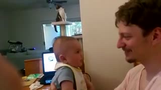 کودکی که حرف میزنه