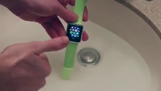 ایا اپل واچ ضد اب است