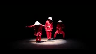 رقص بسیار جالب گروه کلاه حصیری ها