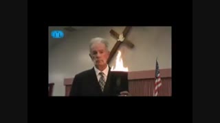 قیافه بازیگر اصلی کلش اف کلنز که قران را اتش زد