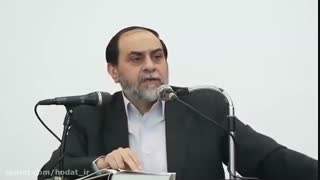 قبل از امام خمینی هیچ کس در دنیا جرات نمی کرد مقابل آمریکا بایستد!
