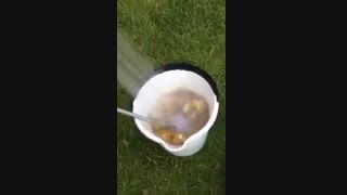 خانم هایی که مهمون دارید اینجوری سیب زمینی پوست بگیرید