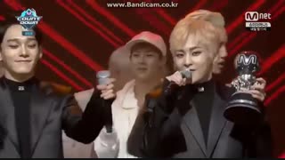 اولین برد Exo با آهنگ Monster در M Countdown