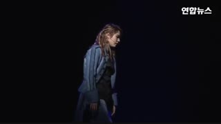 دیروز ، بخشی از موزیکال جذابِ موتزارت " کیوهیون " و مصاحبه ی مطبوعاتی با بازیگران ( سوپر جونیور ، Super junior )