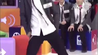 chim chim and j hope dance