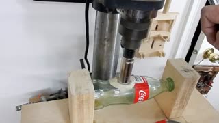 سوراخ  کردن شیشه نوشابه!