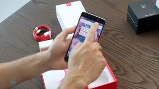 جعبه گشایی گوشی هوشمند وان پلاس 3 (OnePlus 3)