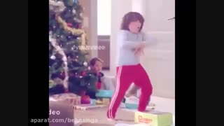 بچه ها وقتی کادو میگیرن