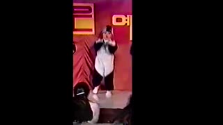 5 سالگی ژیومین: )