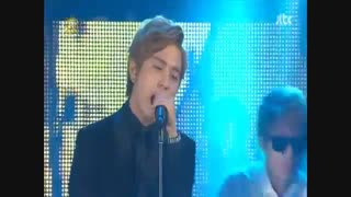 اجرای آهنگ PayPhone گروه Maroon5 توسط یونگ هوا